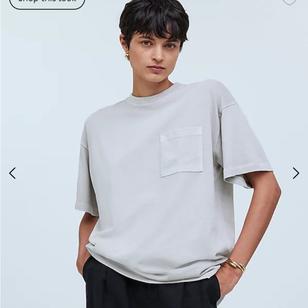 New with tags Madewell Garment-Dyed Oversized Pocket Tee.